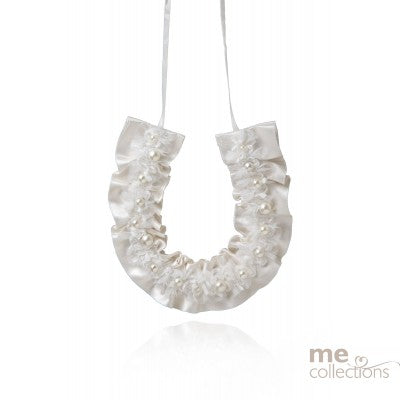Satin Horseshoe Pearl With Ivory Trim