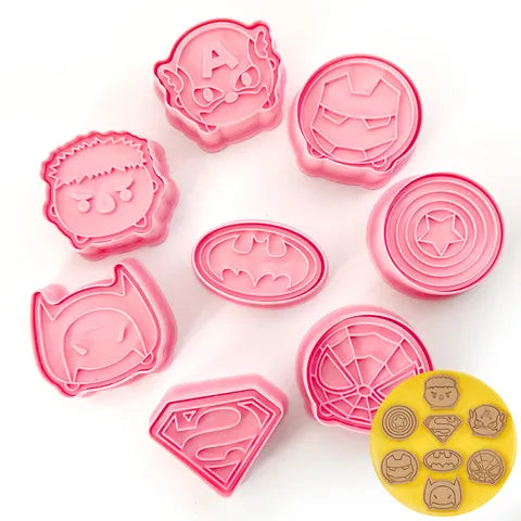 Super Heroes Cookie Cutters 8 Piece Set